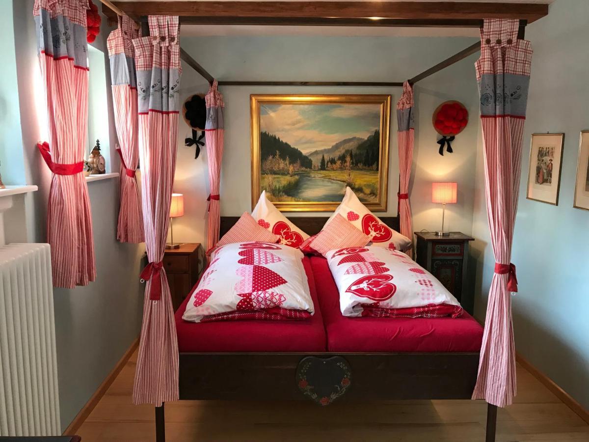 Waldhotel Auerhahn "Hochkopfhaus" Тодтнау Екстер'єр фото